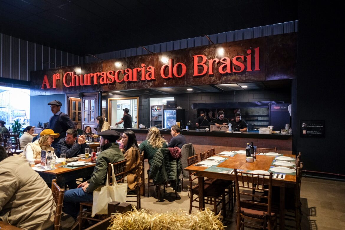 Santo Antonio Restaurante completa 91 anos com evento de comemoração em Esteio