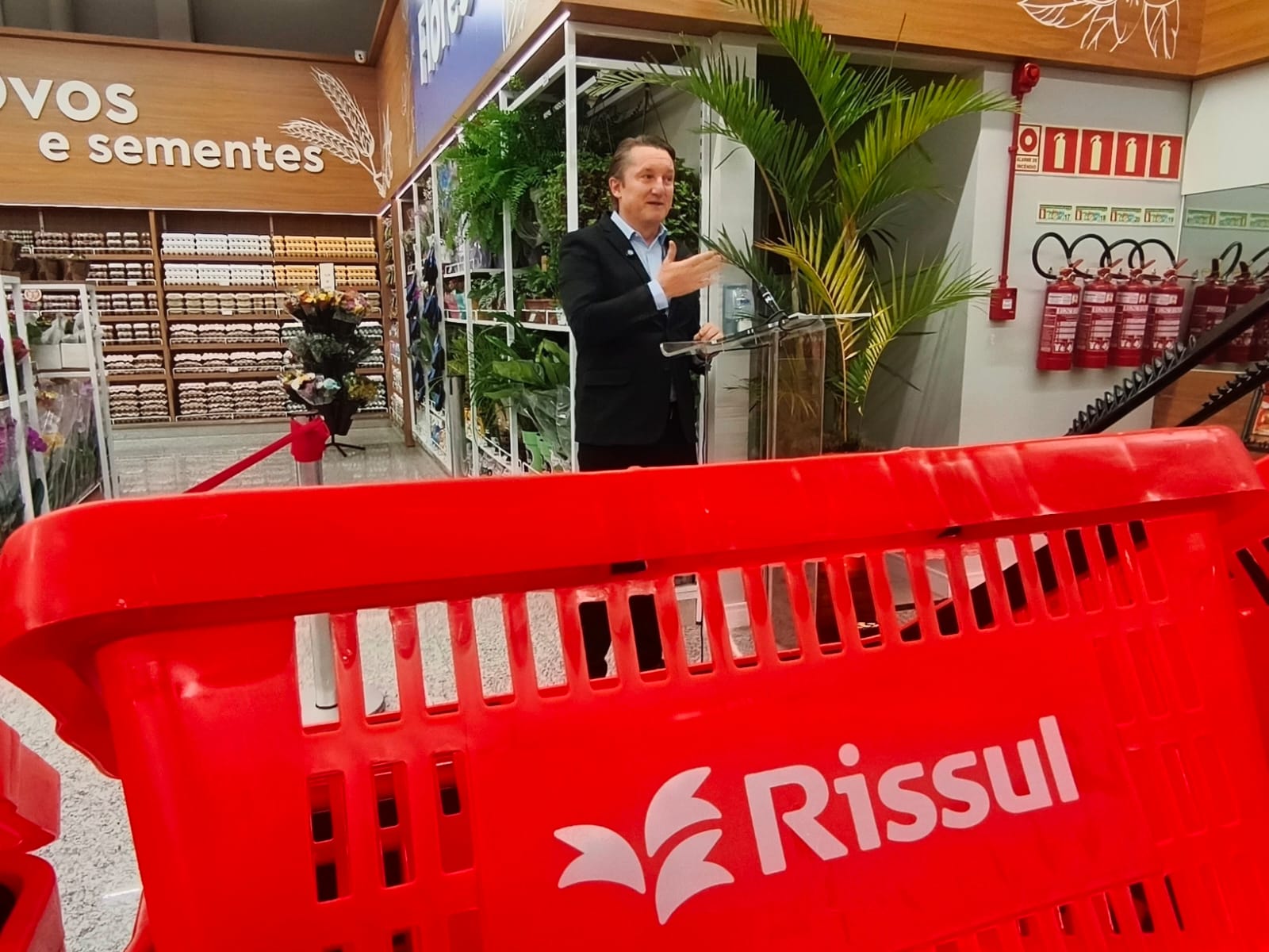 Nova unidade do Rissul movimenta o Centro de Esteio na manhã de inauguração