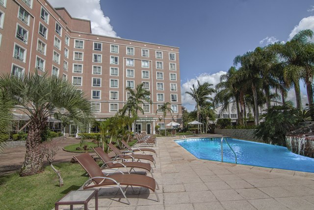 Hotel Deville Prime Porto Alegre prepara programação especial para celebrar a chegada de 2027